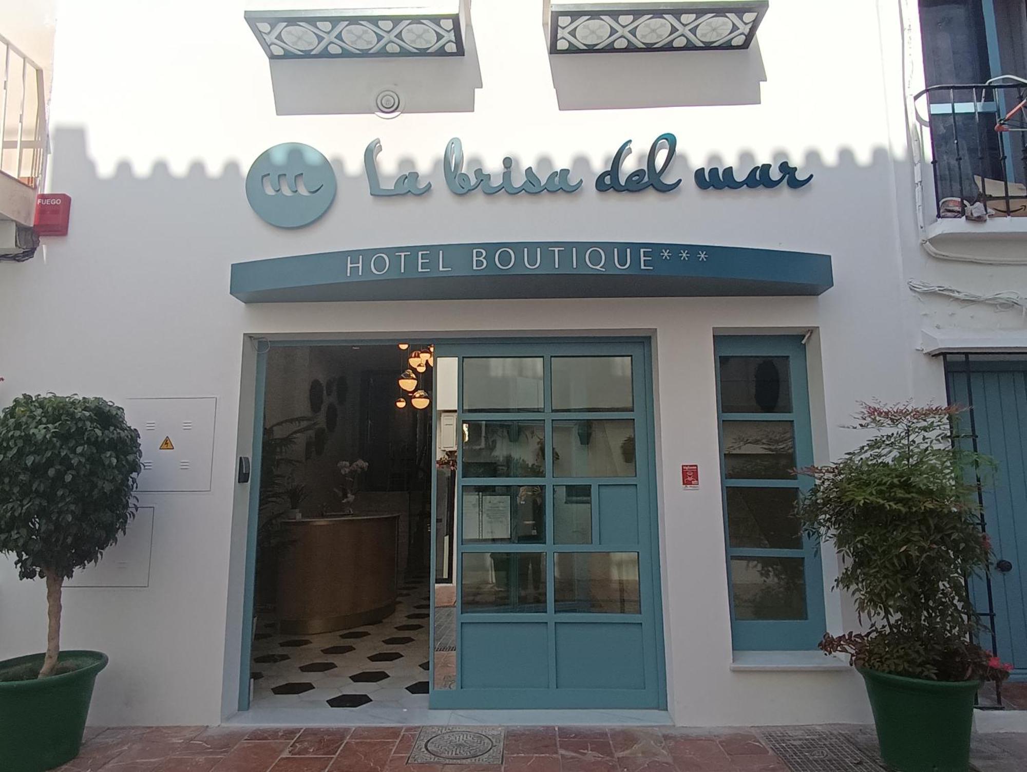 Hotel Boutique La Brisa Del Mar Estepona Exterior photo